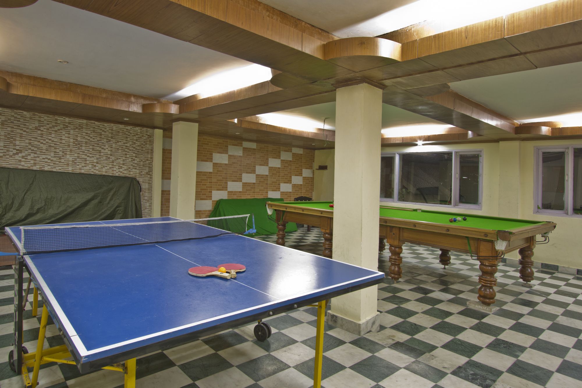 Hotel Royal Hills Manali (Himachal Pradesh)