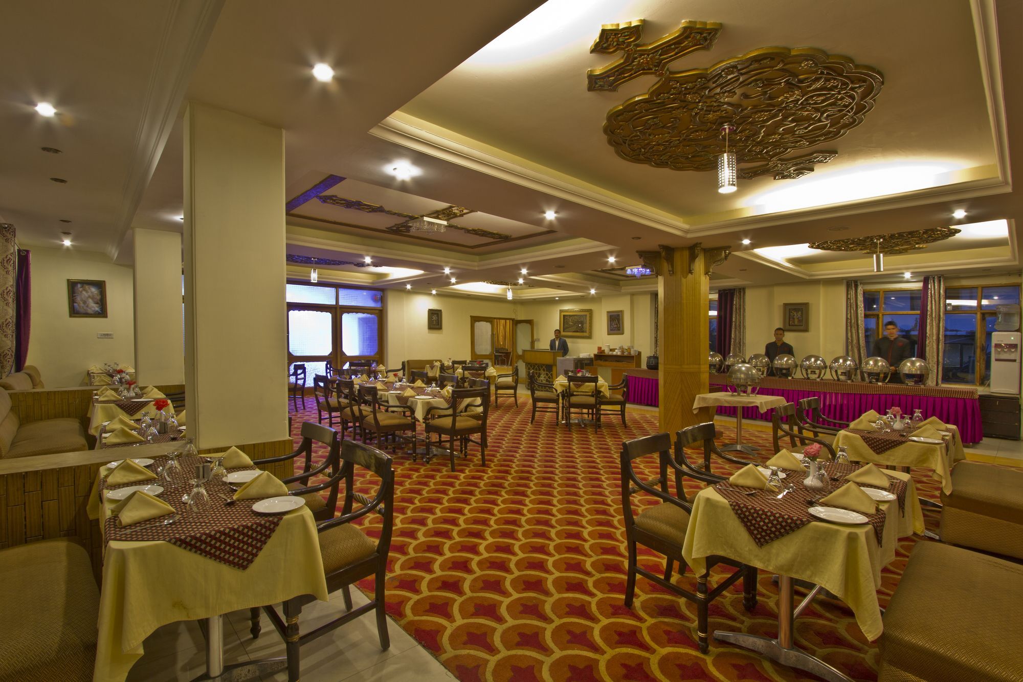 Royal Hills Hotel 3*