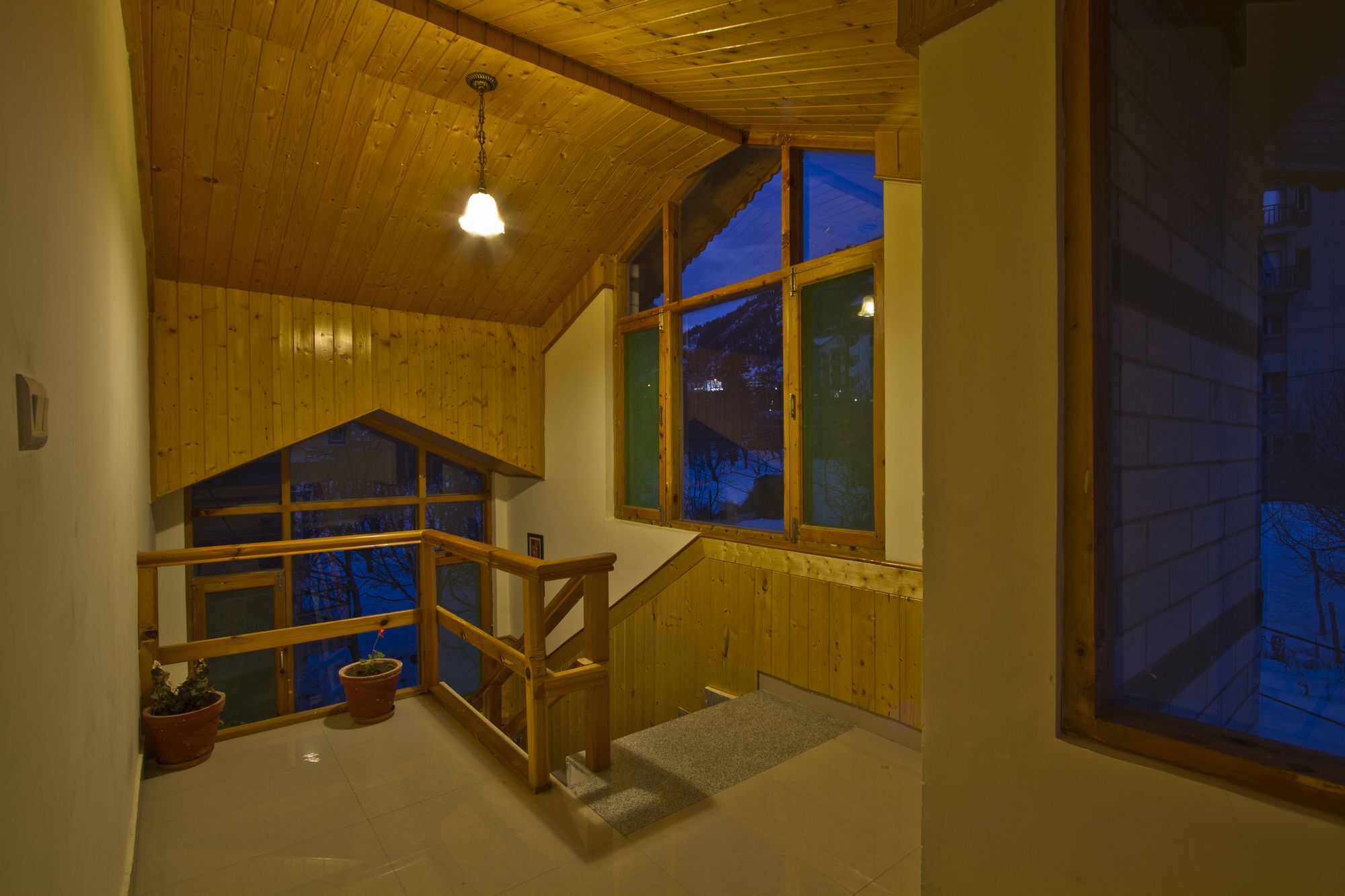 Hotel Mountain Face
