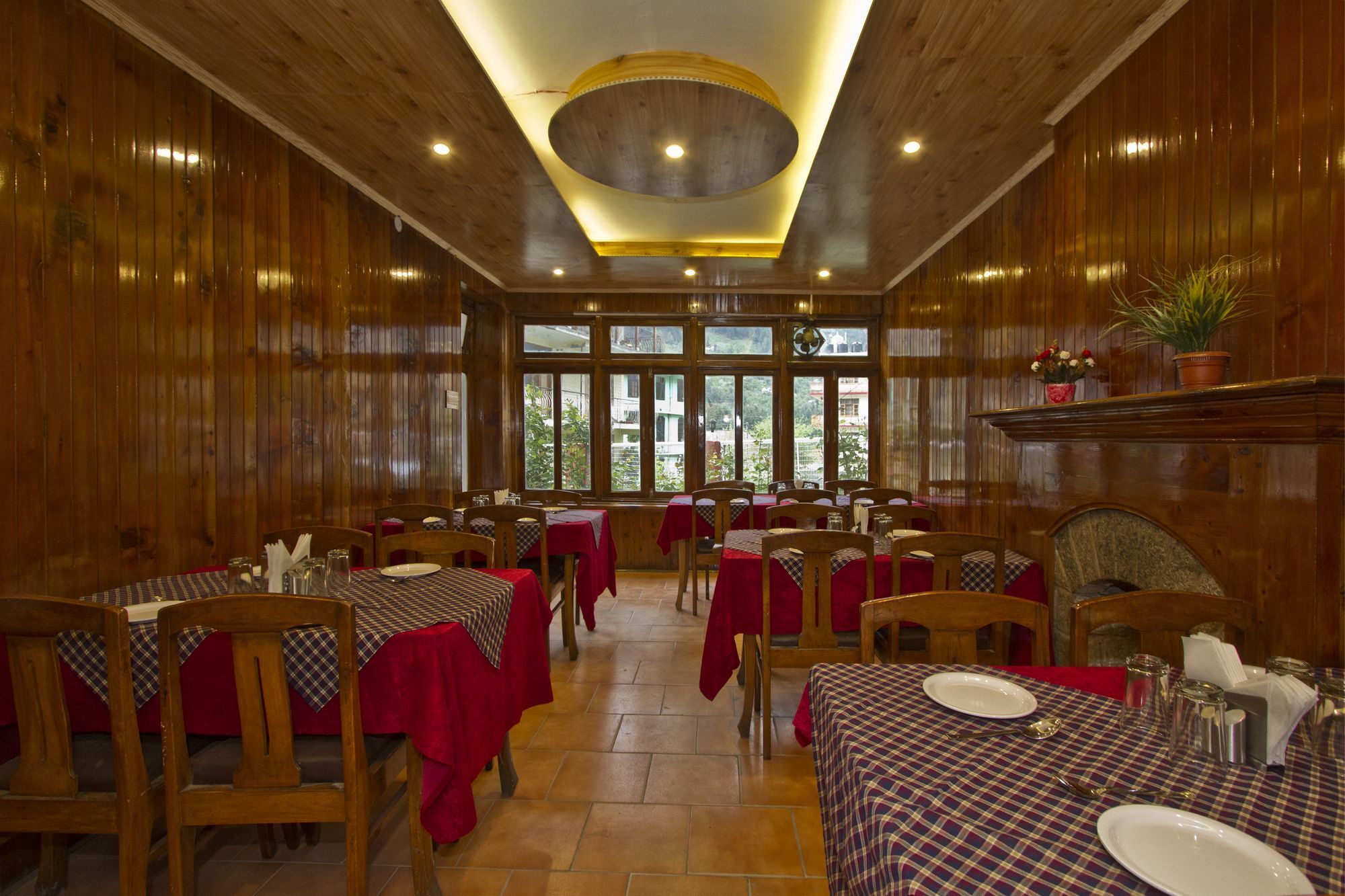 Oyo 8895 Pine Grove 3*
