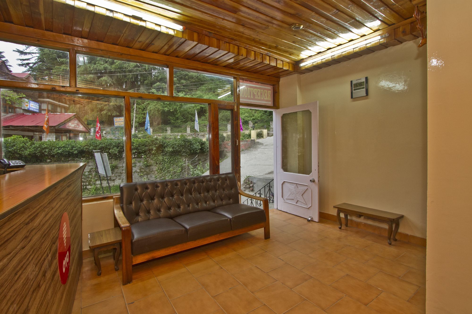 Oyo 8895 Pine Grove Hotel 3*