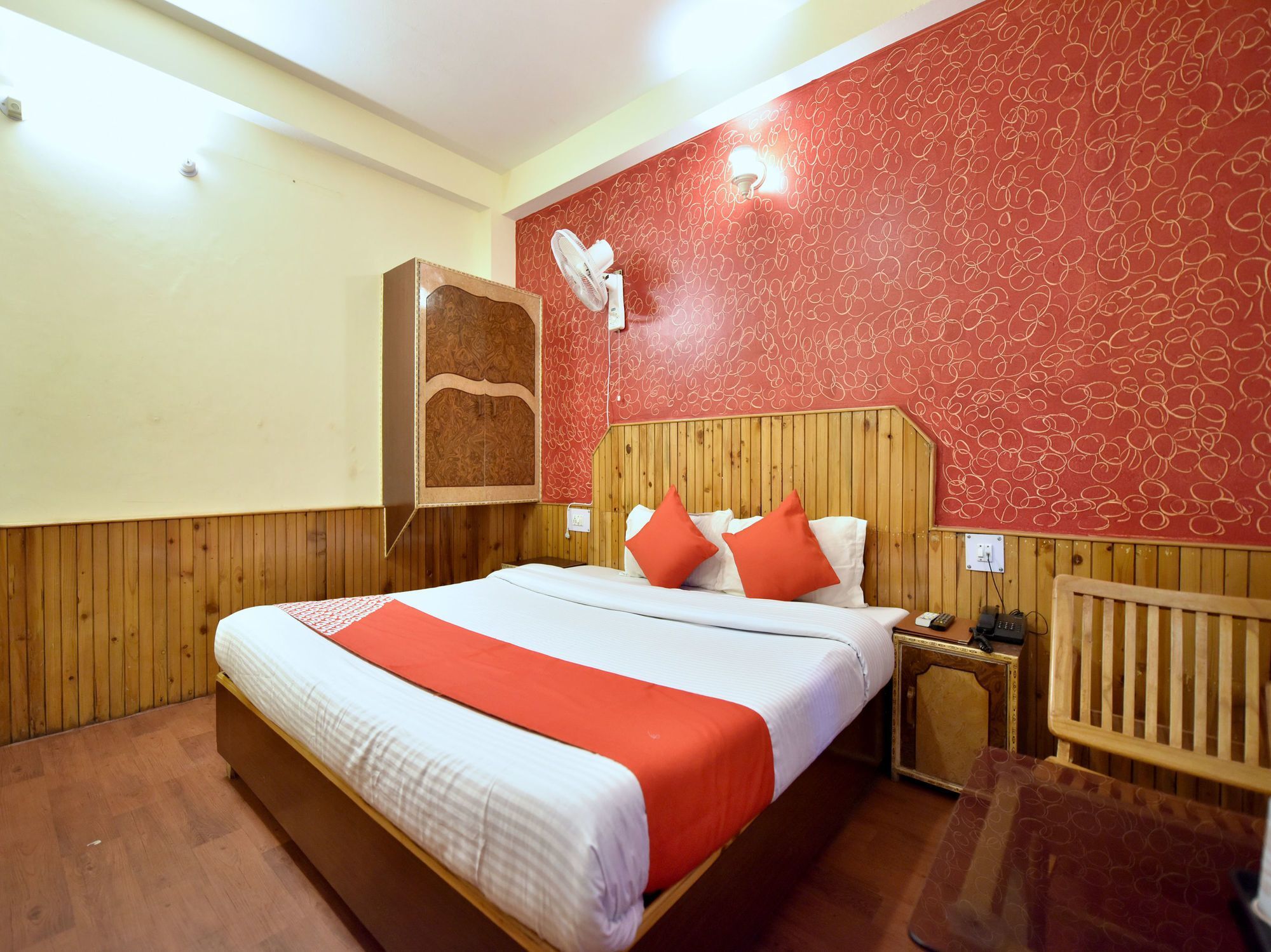Oyo 12439 Ride At Hill Hotel