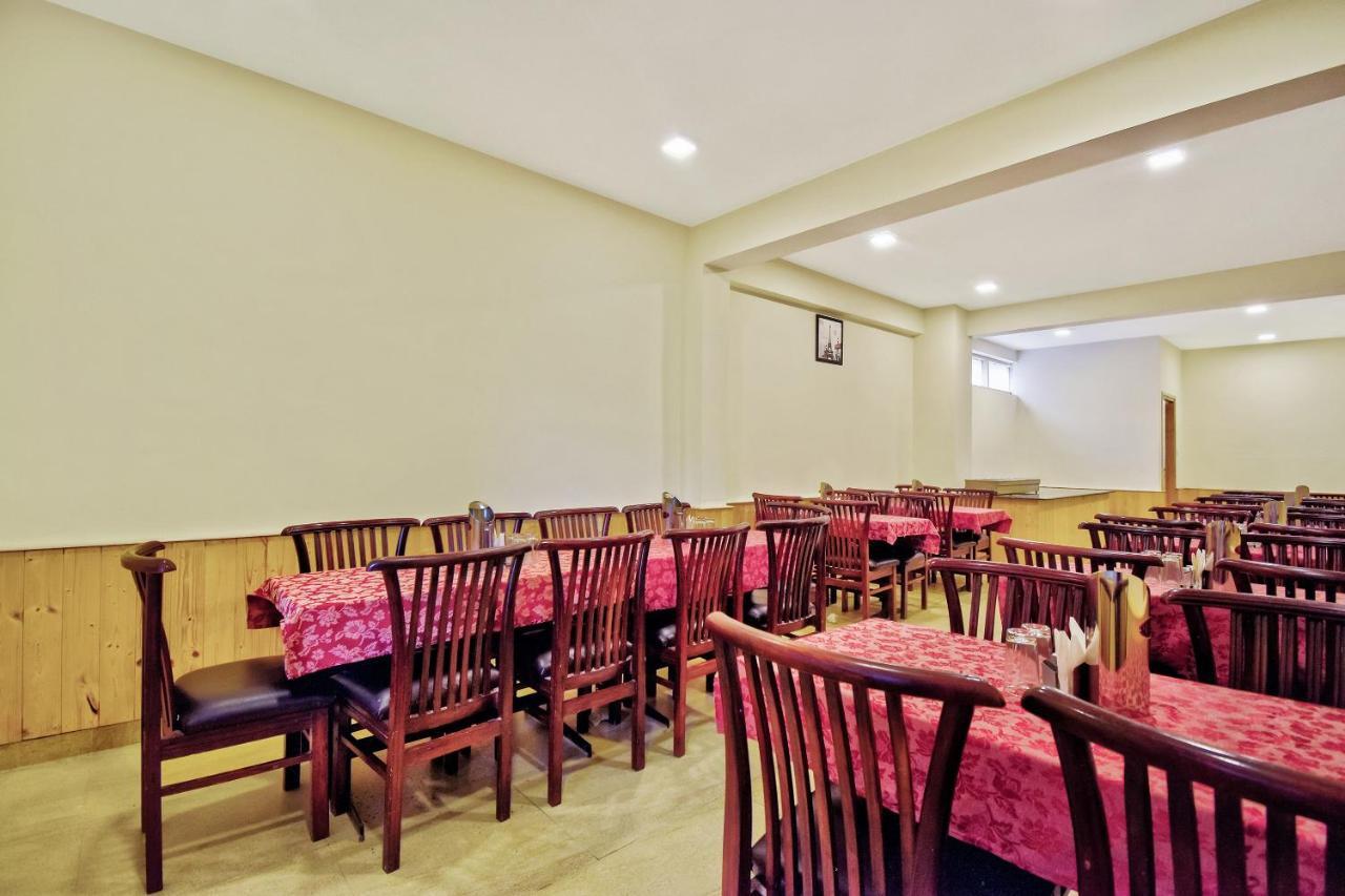 Capital O 42006 Phalguni Regency Hotel 3*