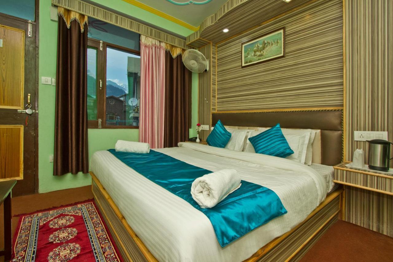 Hotel Vikrant 100 Meters Walk To Mall Road 3*