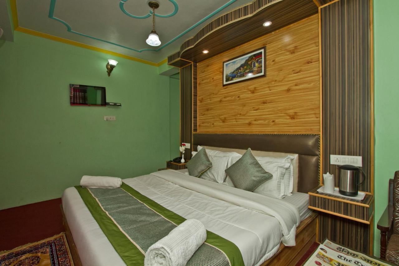Vikrant 100 Meters Walk To Mall Road 3*