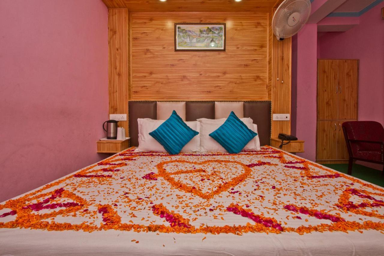 Hotel Vikrant 100 Meters Walk To Mall Road 3*