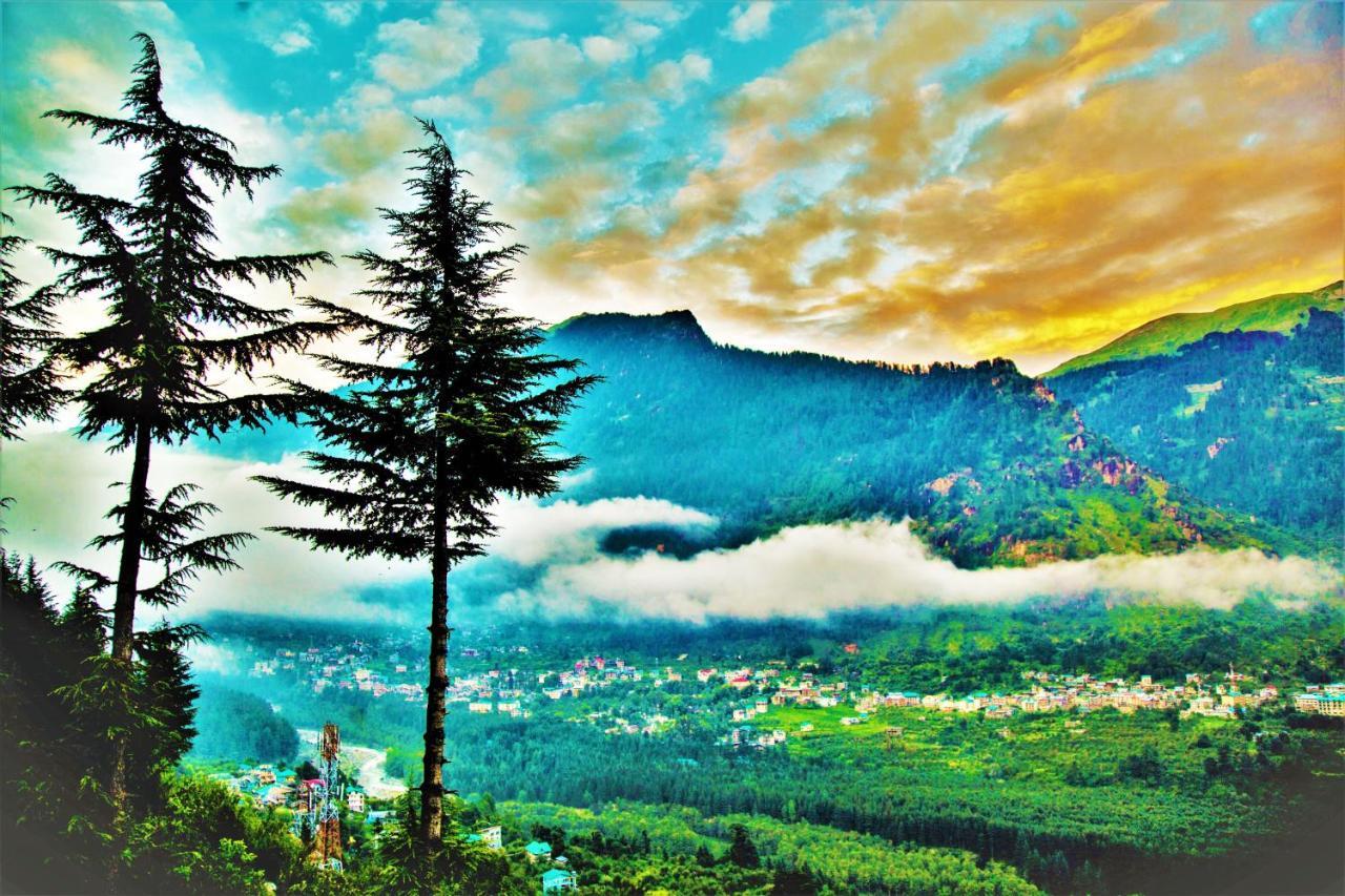 Pause At Manali (Himachal Pradesh)