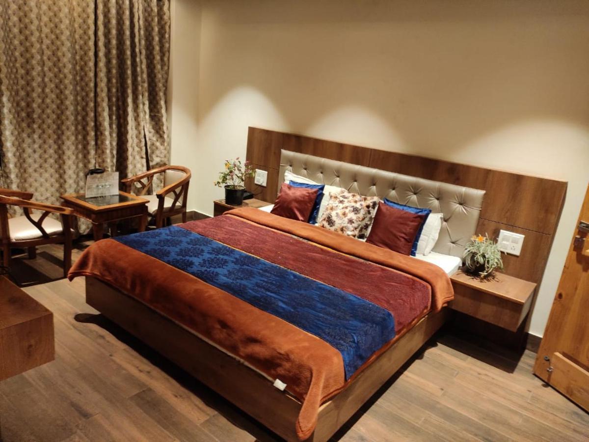 Apple Blossom Hotel Manali (Himachal Pradesh)