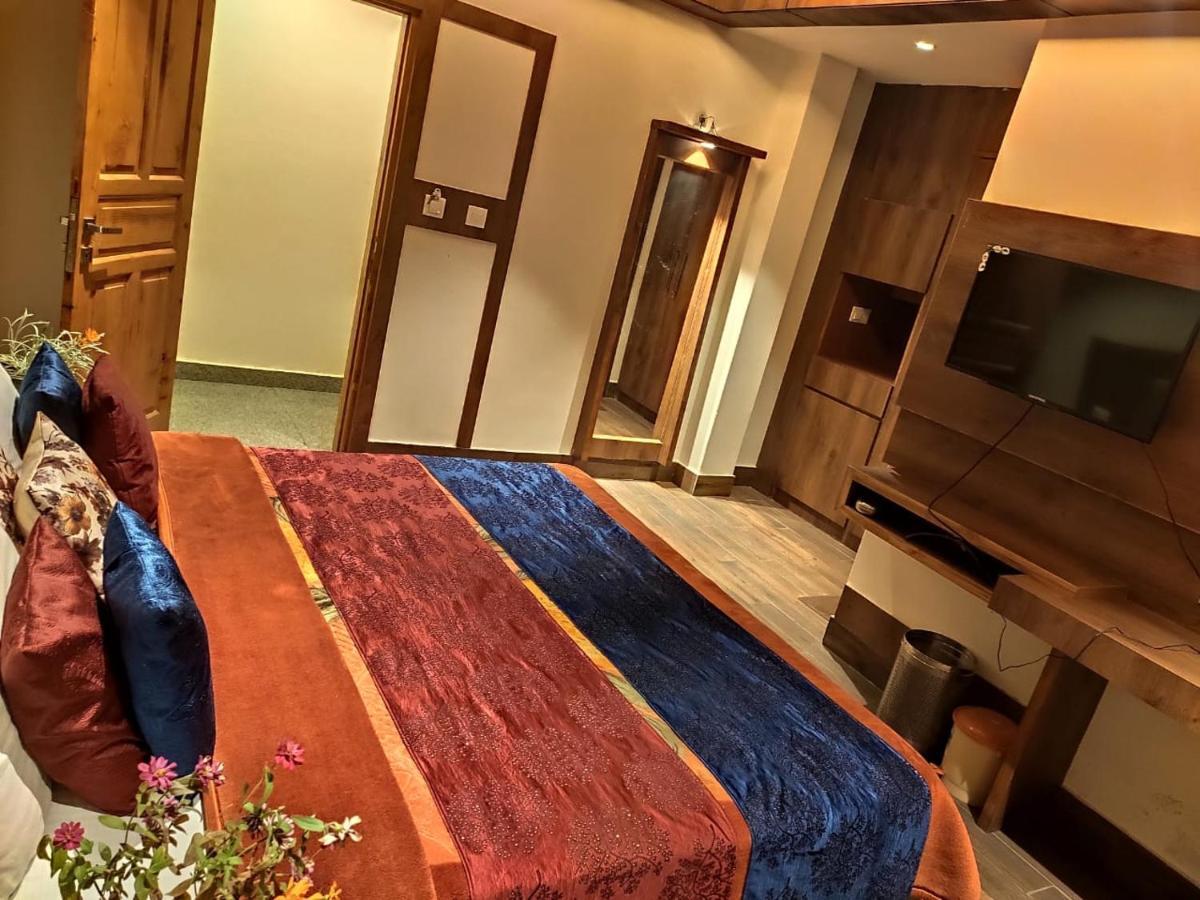 Apple Blossom Hotel