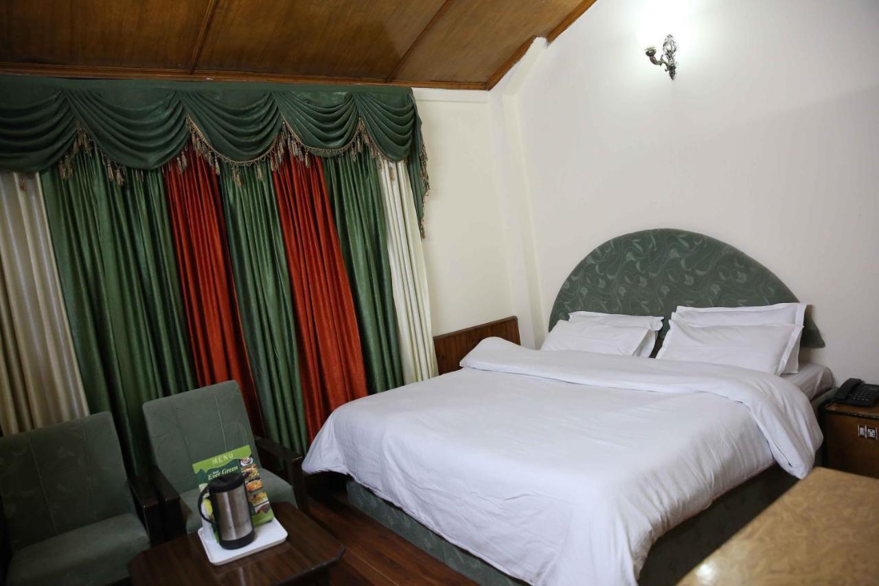 Fabhotel Ever Green