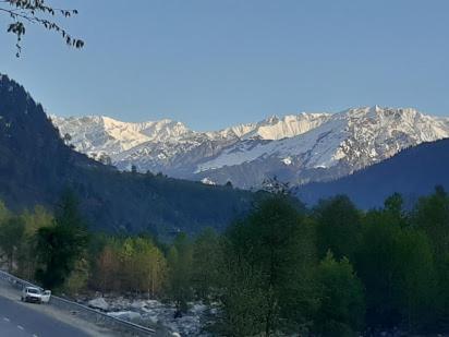 River Side Manali (Himachal Pradesh)