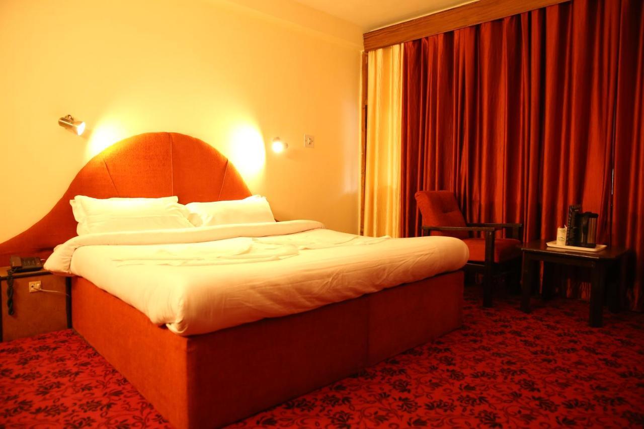 Fabhotel Ever Green Manali (Himachal Pradesh)