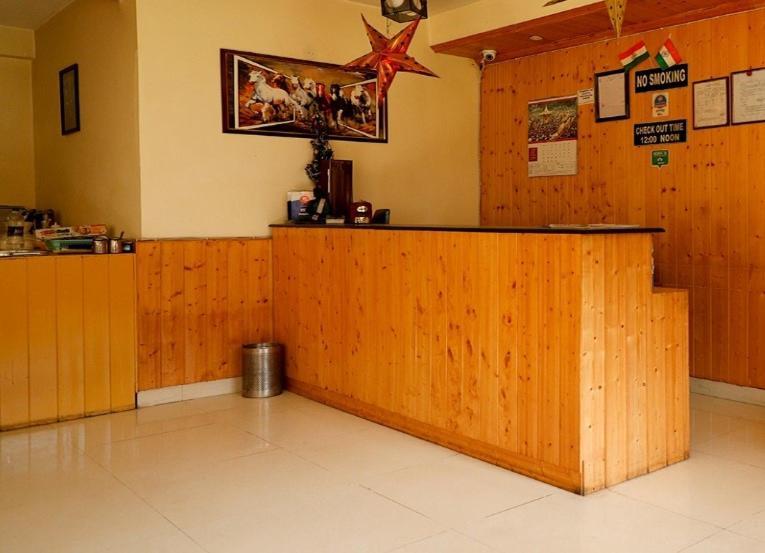 Mahavir Hotel 4*