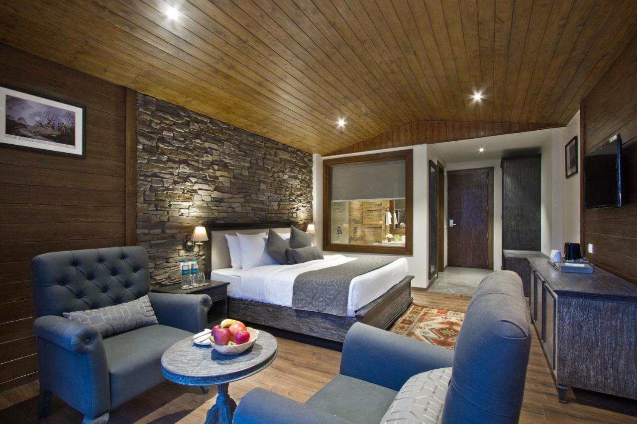 Hotel Sylvan Hues