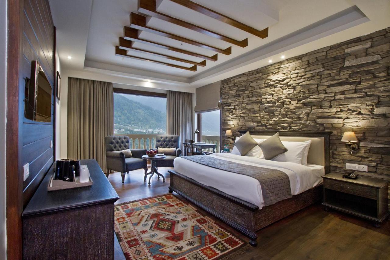 Sylvan Hues Hotel Manali (Himachal Pradesh)