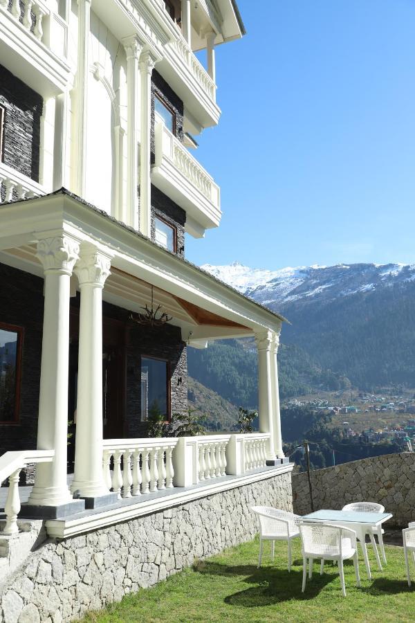 Sylvan Hues Hotel