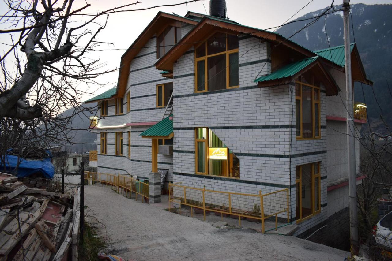Hotel Mountain Face Manali (Himachal Pradesh)